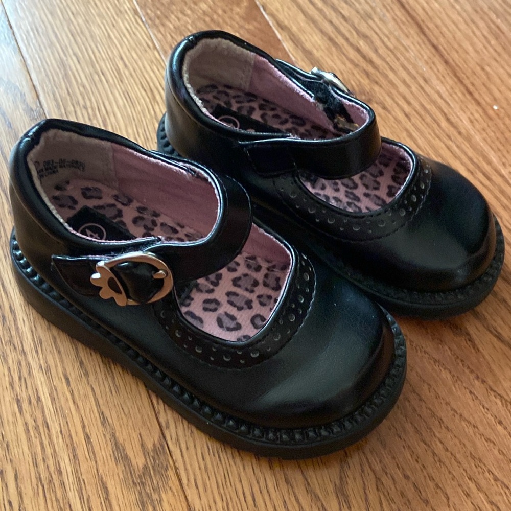 CIRCO MARY JANE SHOES TODDLER SIZE 4